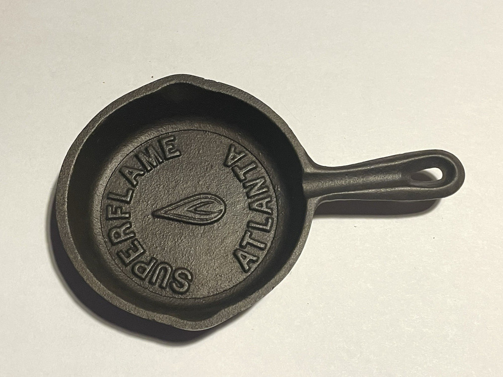 Vintage Atlanta Superflame Cast Iron Skillet 3 1/2”