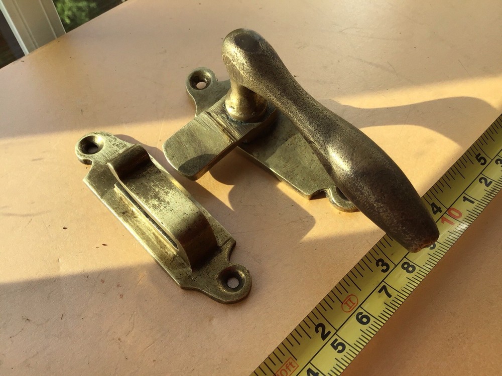 ANTIQUE BRASS WINDOW HANDLE LATCH ORIGINAL VICTORIAN