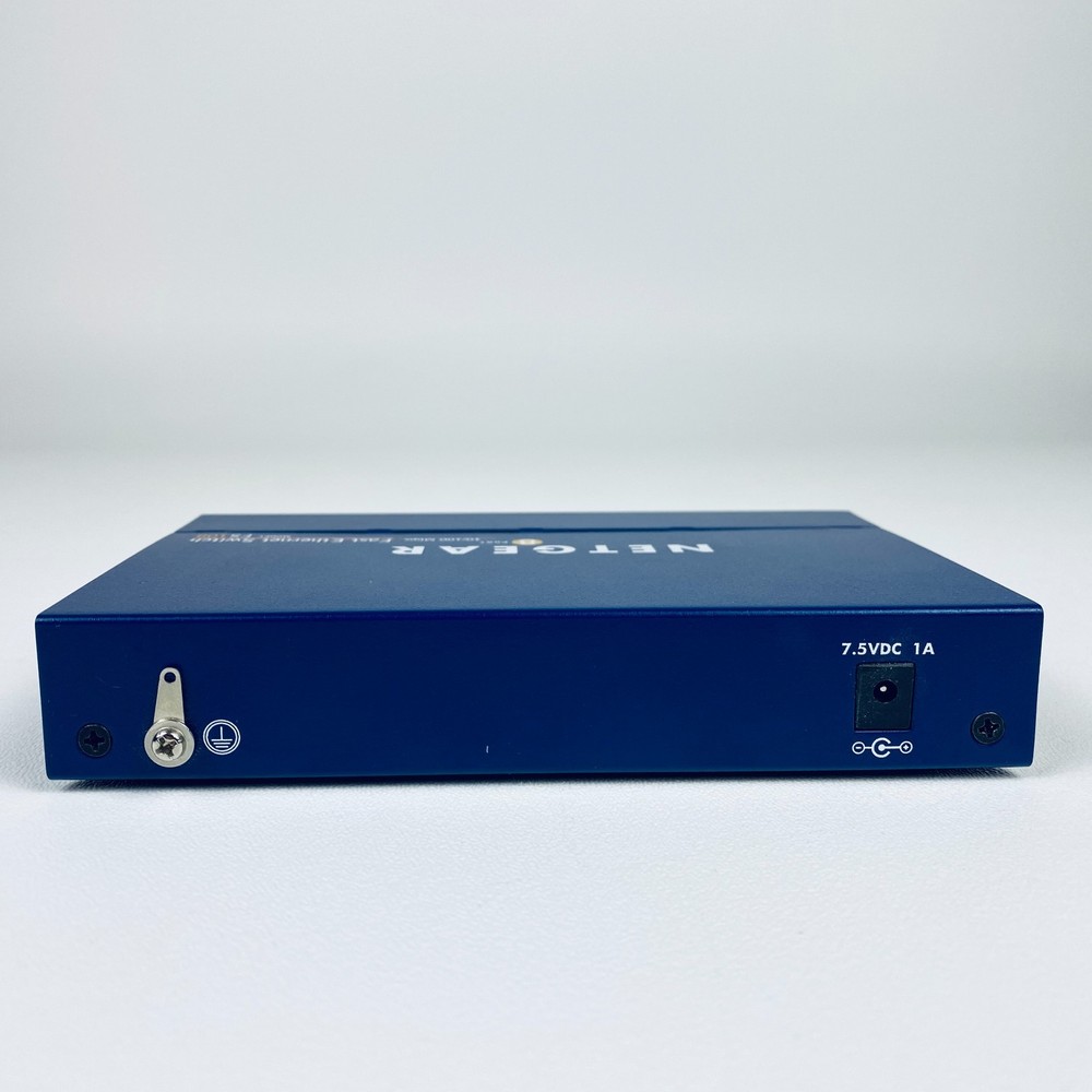 NETGEAR ProSafe 8 Port 10/100 Switch FS108 v2 External Fast Ethernet Switch