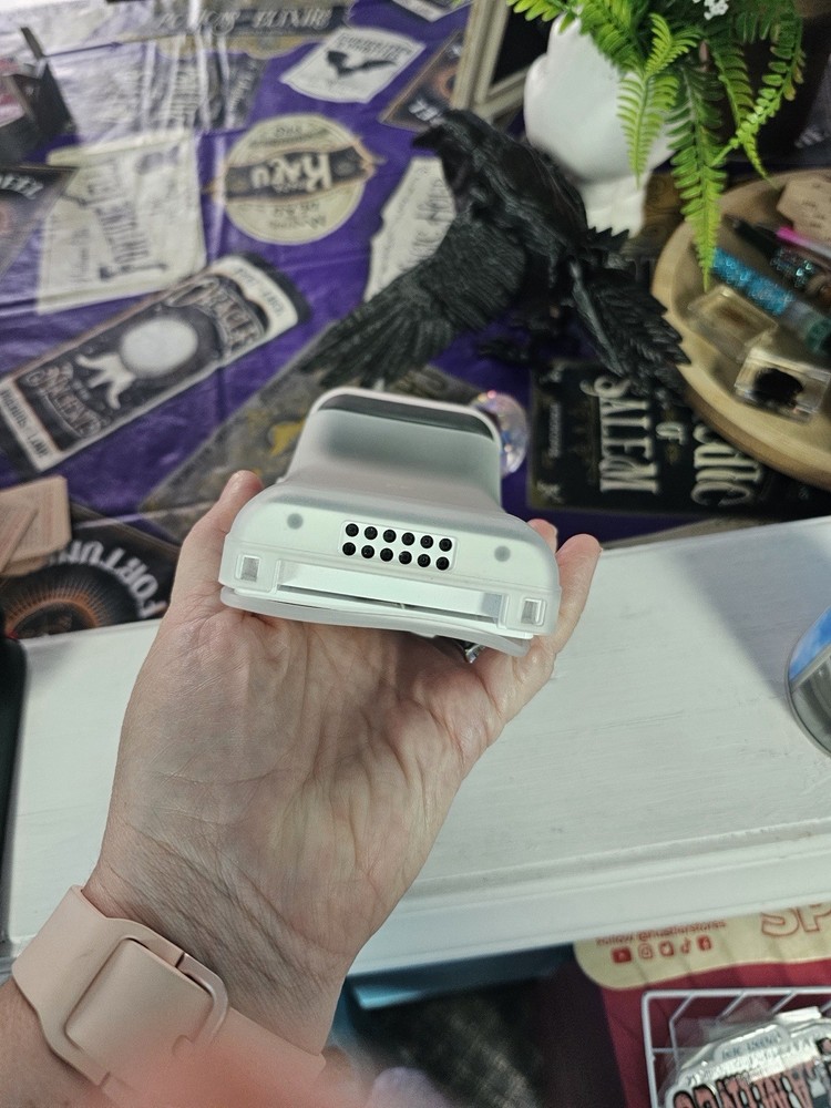 Clover Retail POS System Handheld Touchscreen Terminal White