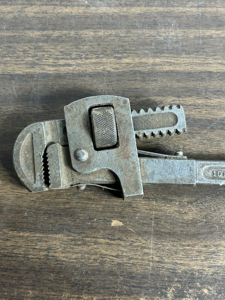 Vintage 10” Pipe Wrench 1810