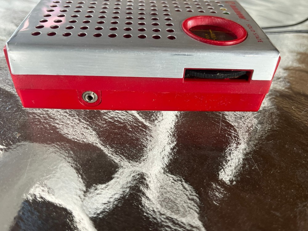 Arrow Solid state 623 (same as: Sony TR4100) (1972-75)