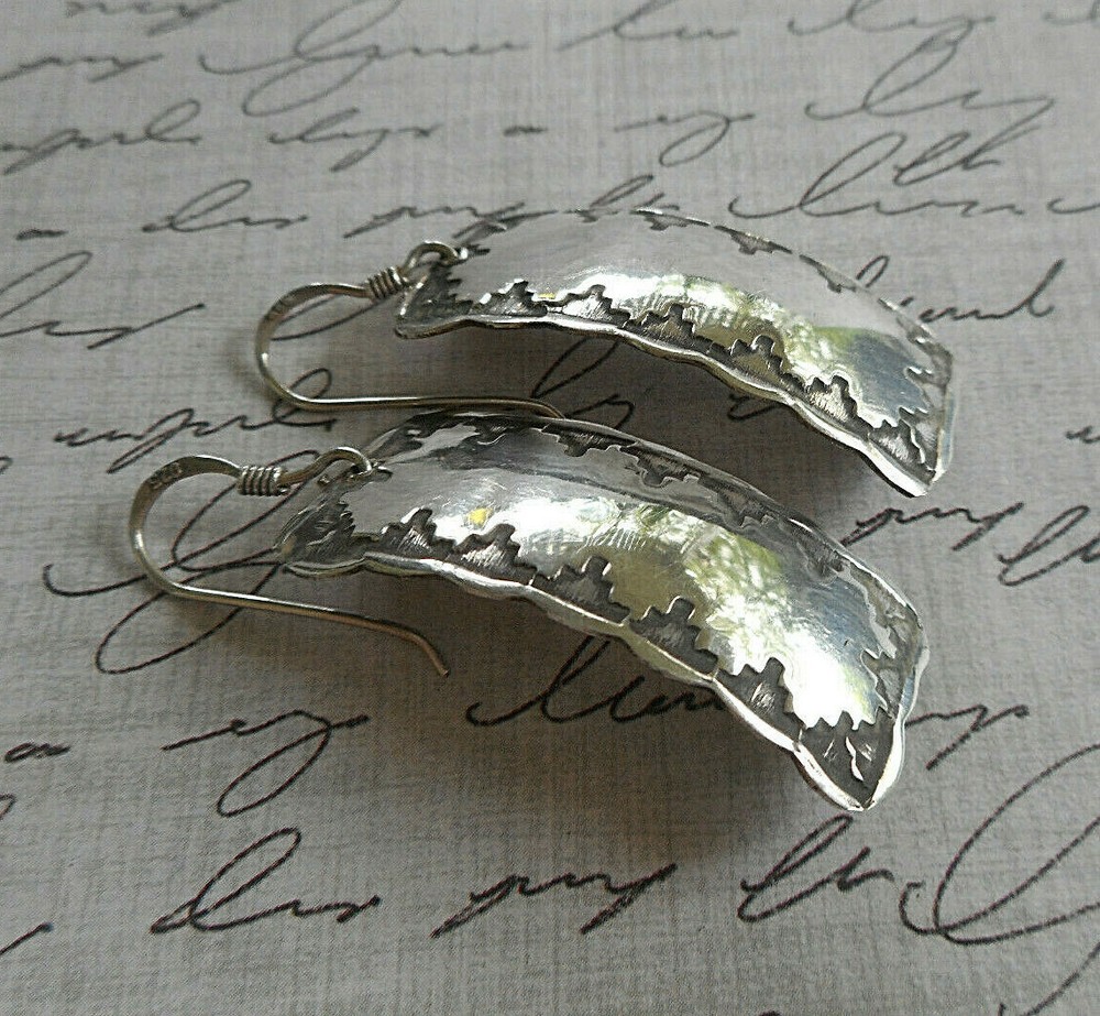 Kathy Lee Thomas KLT Sterling Silver Pressed Design Dangle Earrings E32-K1