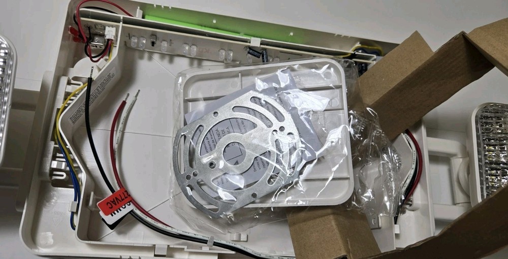 Lithonia Lighting Emergency LED Exit Sign 120-277 Volt ECRG-SQ-M6