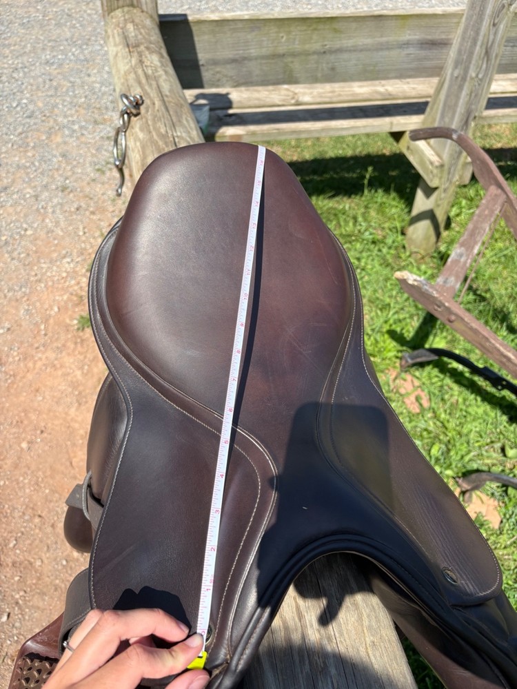 JRD 17 in Monoflap Jump Saddle, XW tree