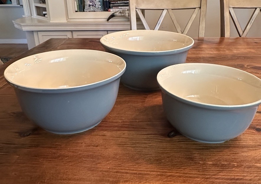 Ceramic Nesting Mixing Bowl Set 3 Blue And White Heavy Unbranded 10” Diameter