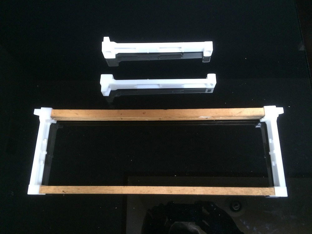 Bee frame plastic ends Medium Super 6 1/4" 40 pc. Made in U.S.A.