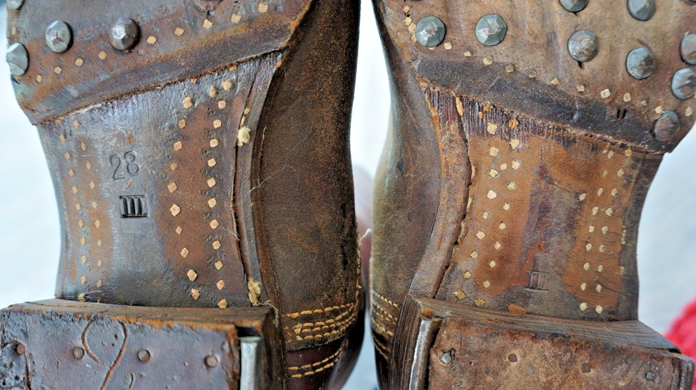 CAVALRY MARCHING BOOTS brown, still unblackened, nailed ORIGINAL WWII MINT