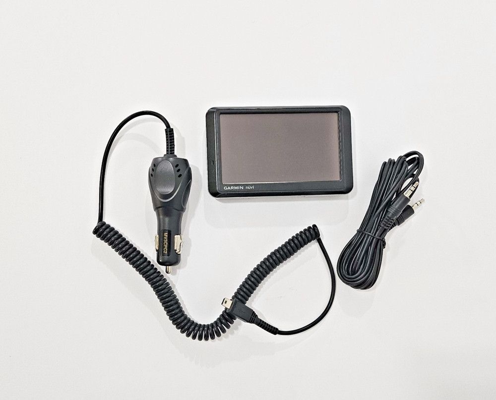 Garmin nüvi 760 Car GPS Navigation System Standalone Turn By Turn Driving Bundle