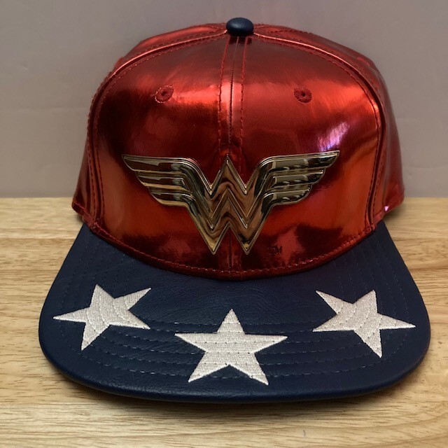 *NWT* WONDER WOMAN Bioworld DC Comics Red Leather Adjustable Snapback Hat (OSFM)