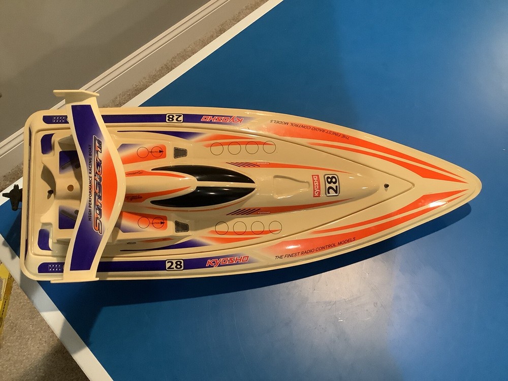 Kyosho Sunstorm 600 Speed Boat RC 24x8