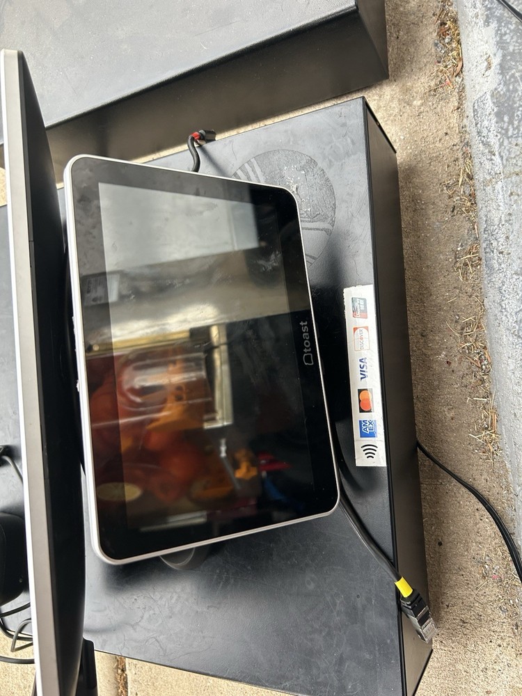 Toast Retail POS System Touchscreen Terminal with Card Reader for Store