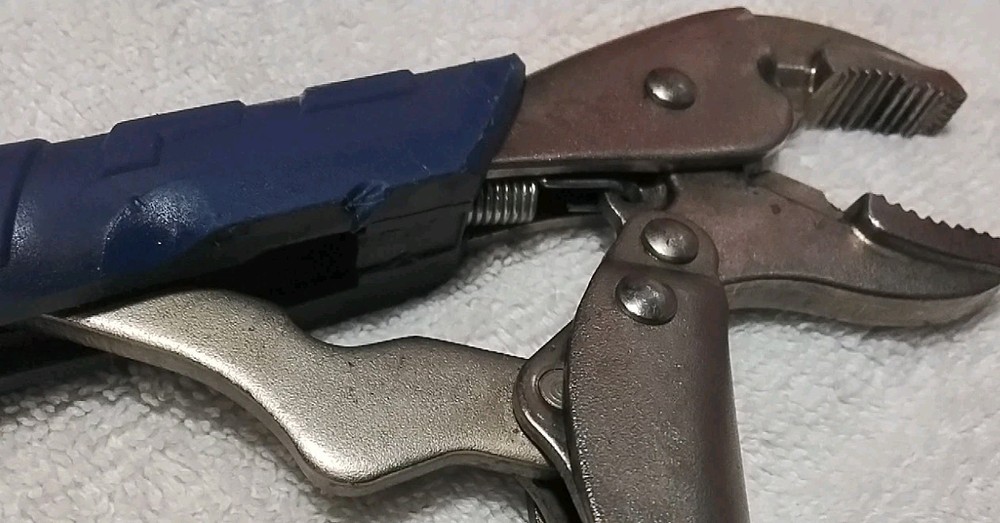 2pc IRWIN VISE-GRIP 4-SP & 7WR LOCKING PLIERS SET