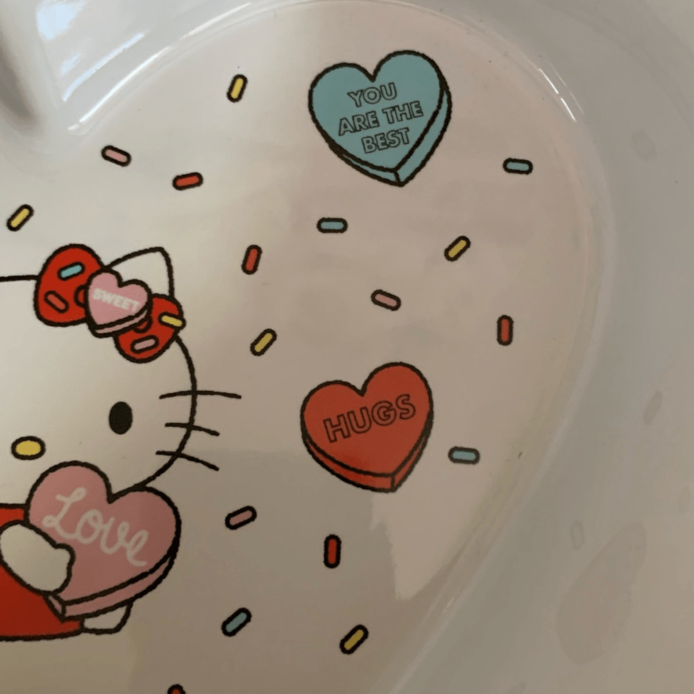 Hello Kitty Valentines heart shaped Baking dish