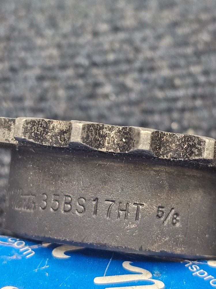 Martin 35BS17HT: Sabertooth Sprocket, 5/8" Bore Diameter, 17-Teeth