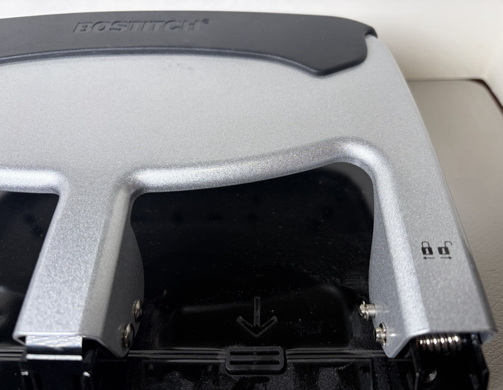 Bostitch HP40 EZ Squeeze 40 Sheet 3 Hole Punch - Silver/Black