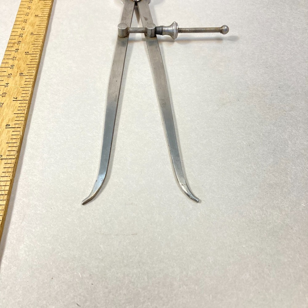 Vintage Caliper Inside Spring Joint Flat Leg 8 1/4"