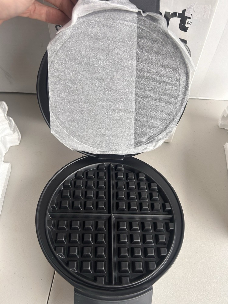 Cuisinart WMR-CA Waffle Maker - Silver - New In Box