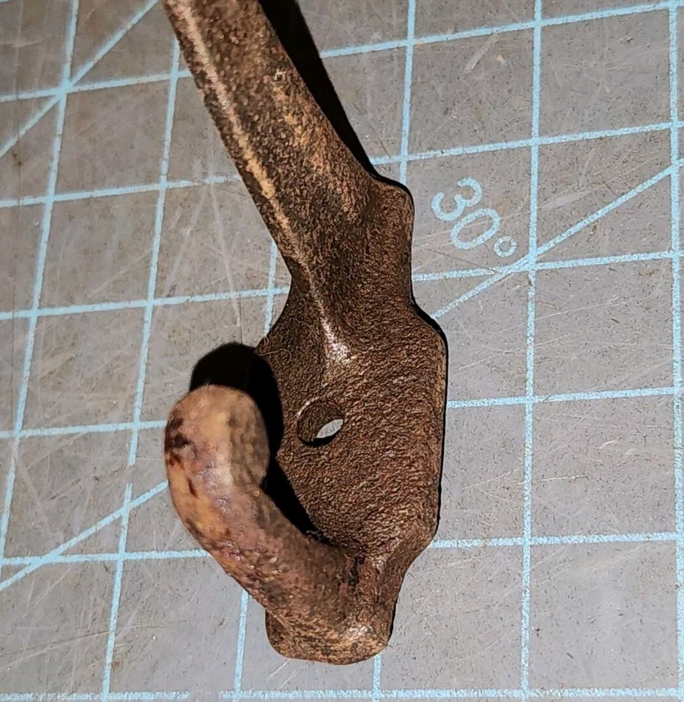 Antique Cast Iron Scroll Tip Double Coat Hat Hook - gwW