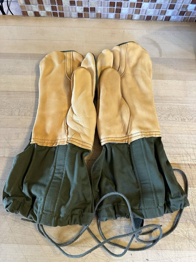 Trigger Finger Extreme Cold Weather Mittens / Leather