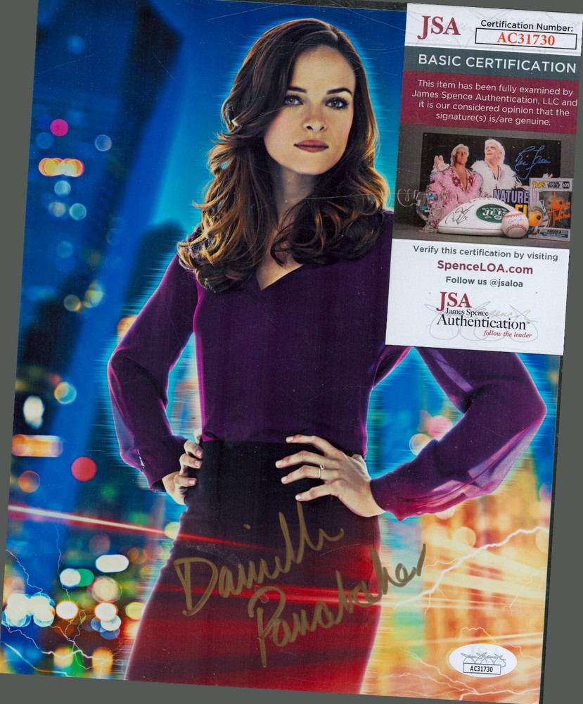 Danielle Panabaker Autograph JSA Cert Number AC31730