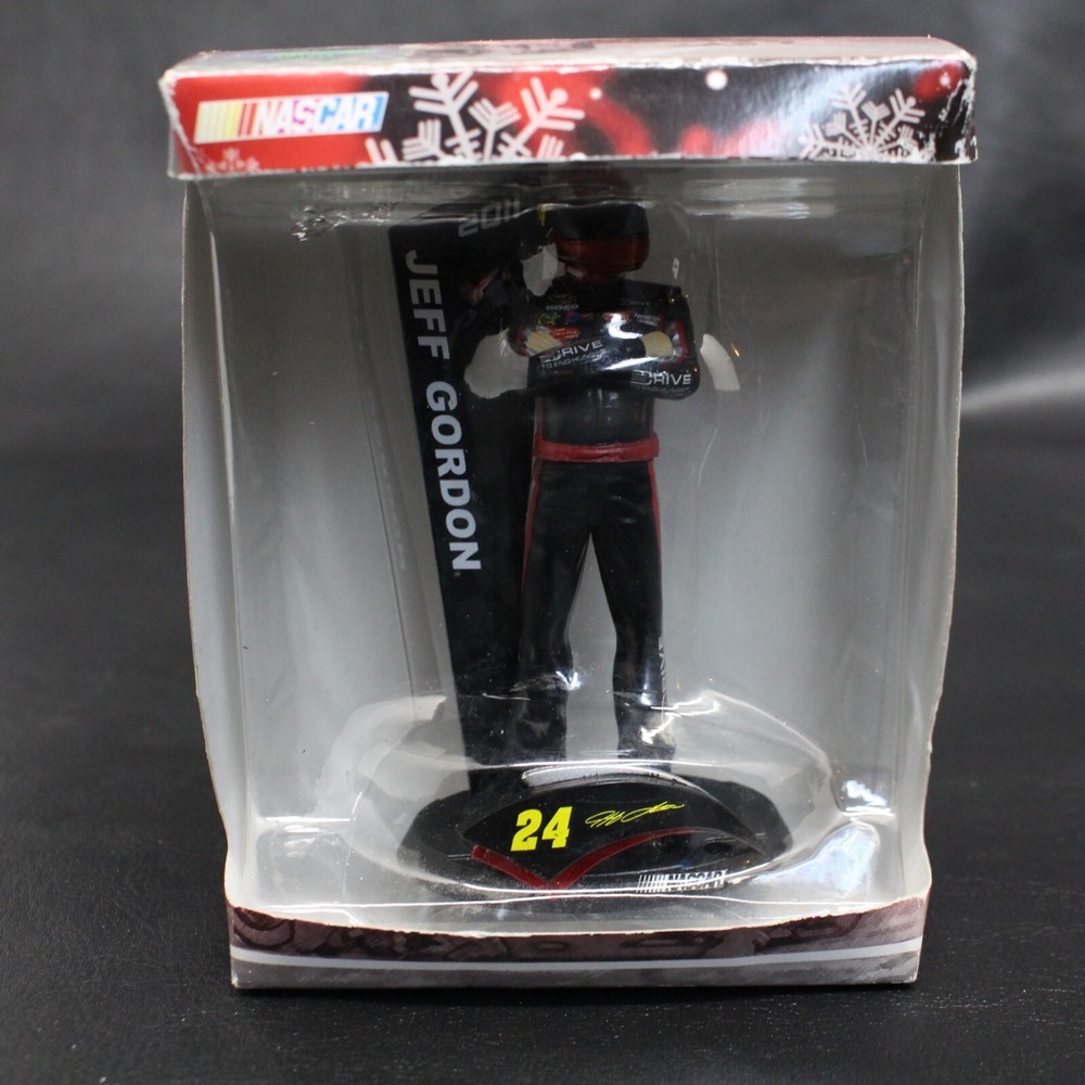2011 JEFF GORDON #24 NASCAR Driver Ornament