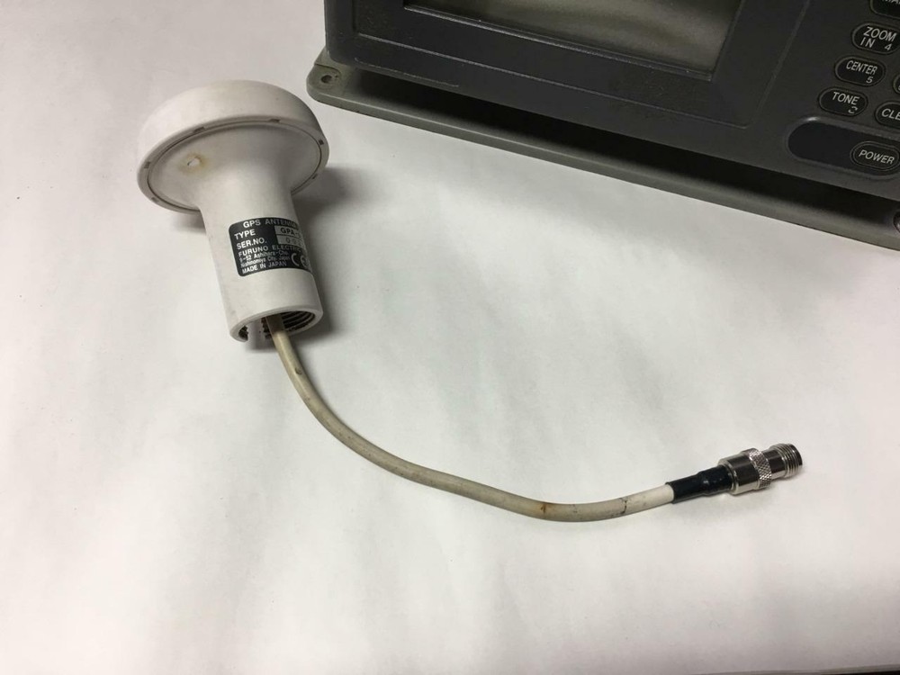 UNTESTED / UNIT ONLY FURUNO GP-80 GPS NAVIGATOR + ANTENNA (NO ACCESSORIES)