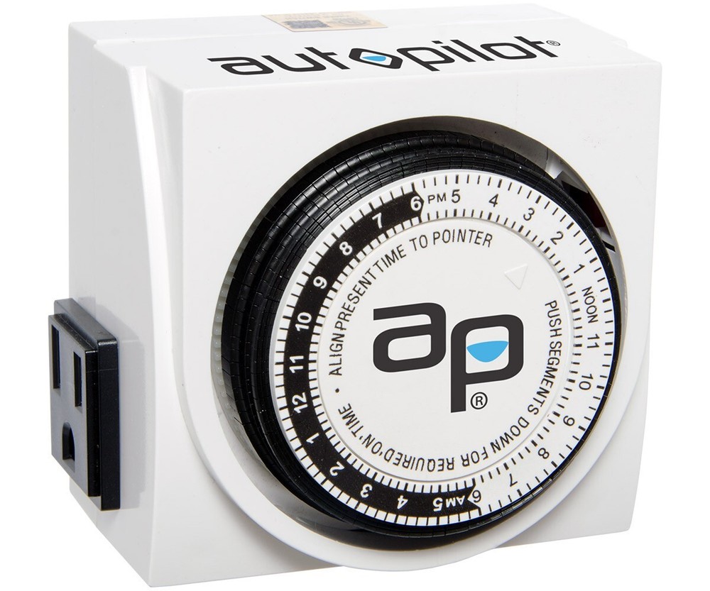 Autopilot Dual-Outlet Analog Grounded Timer TM01015D