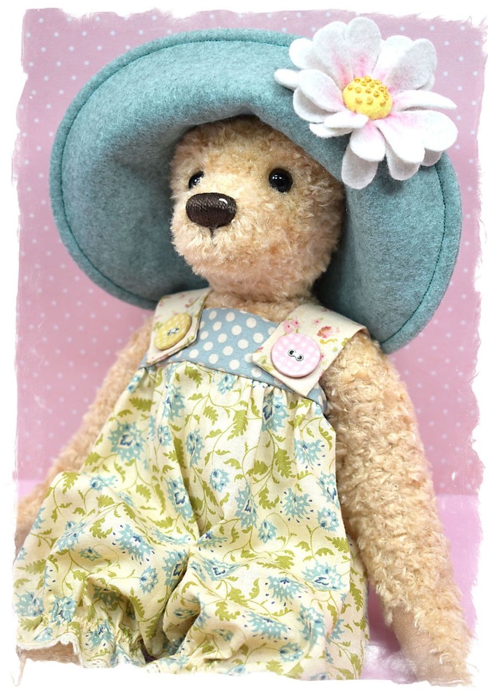 DELORES BEAR - Sewing Craft PATTERN - Jointed Bear Pattern
