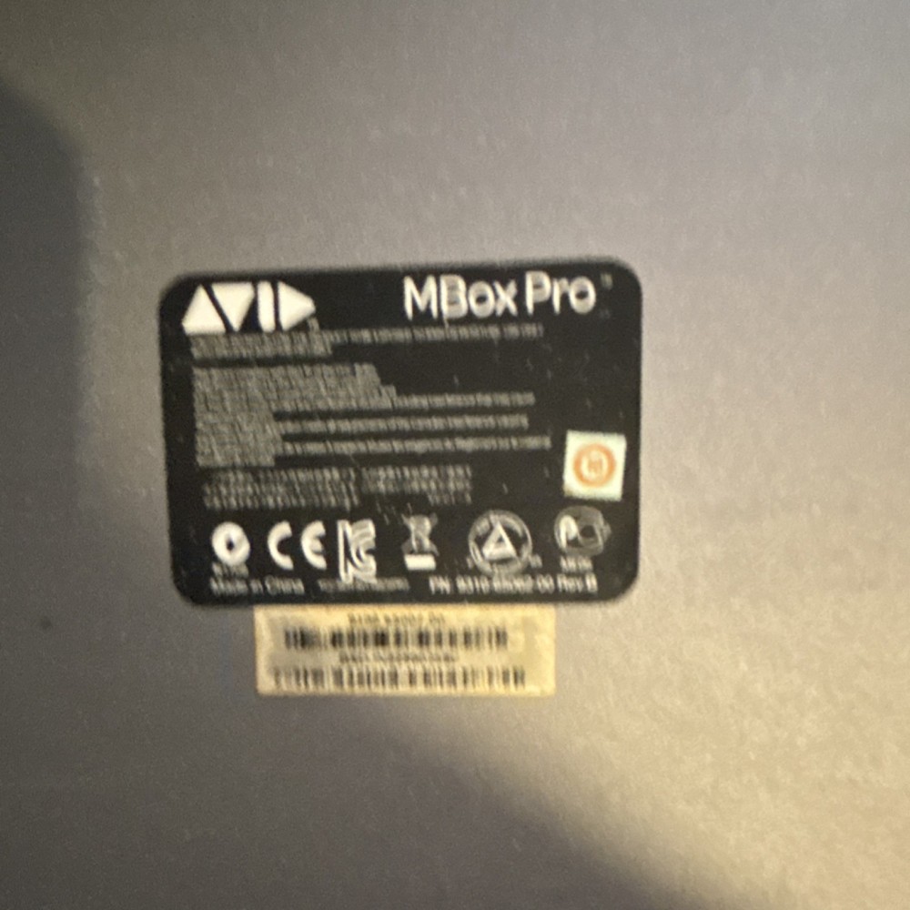 Avid MBox Pro FireWire Audio Interface Pro Tools Bundle 8-Channel Desktop