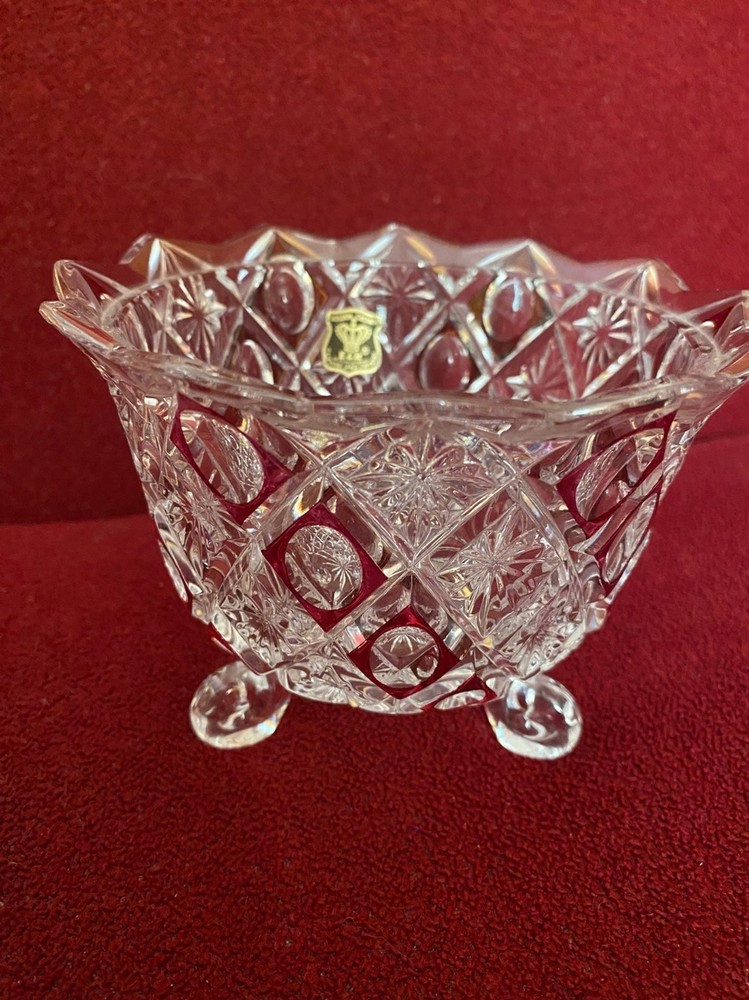 Bowl footed Golden Crown Crystal