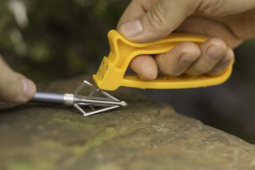 Smith’s Broadhead Sharpening Tool – Built-In Wrench One Size, Camo