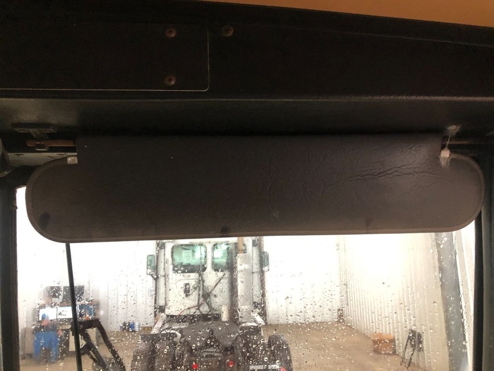 Kenworth T400 Left/Driver Interior Sun Visor - Used