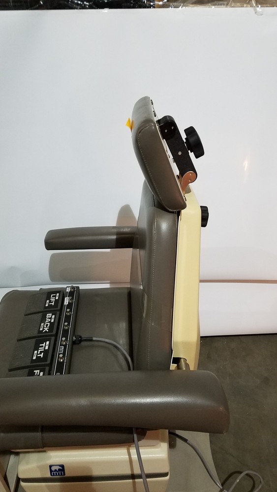 MTI Programmable Podiatry Chair With Foot Control