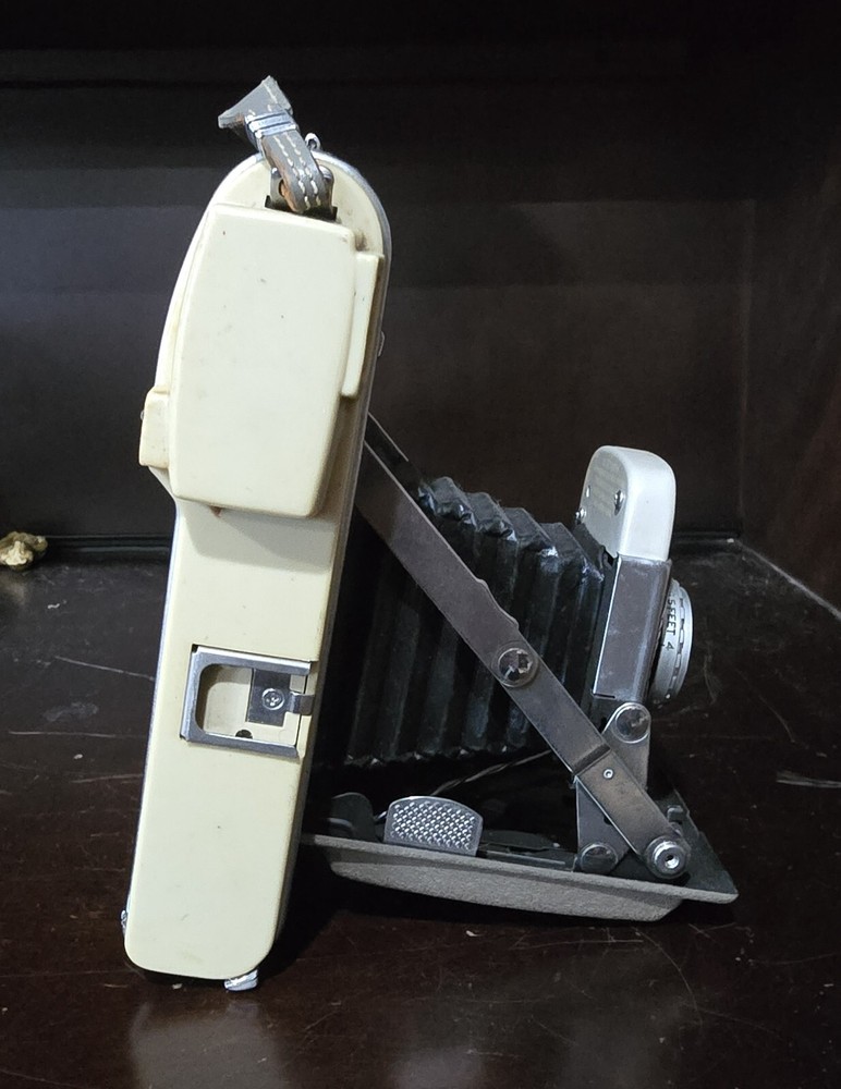 Vintage Polaroid Land Camera Model 80-A Untested