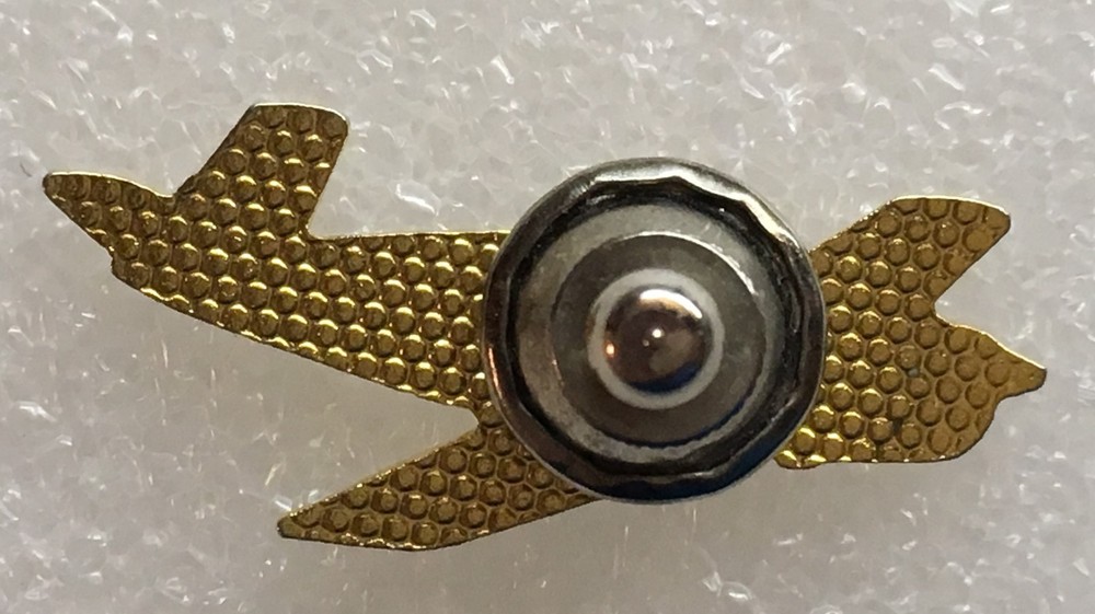 Airplane Hat / Lapel Pin (BY)
