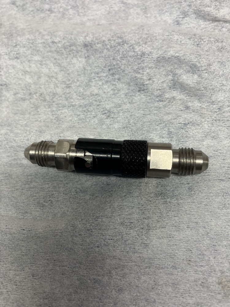 AN3 brake line quick disconnect fitting