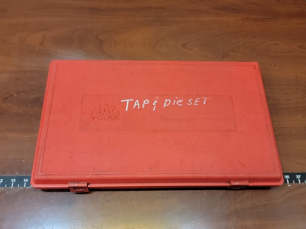 Mac Tools TDCOMBO Tap and Die Set...missing a piece