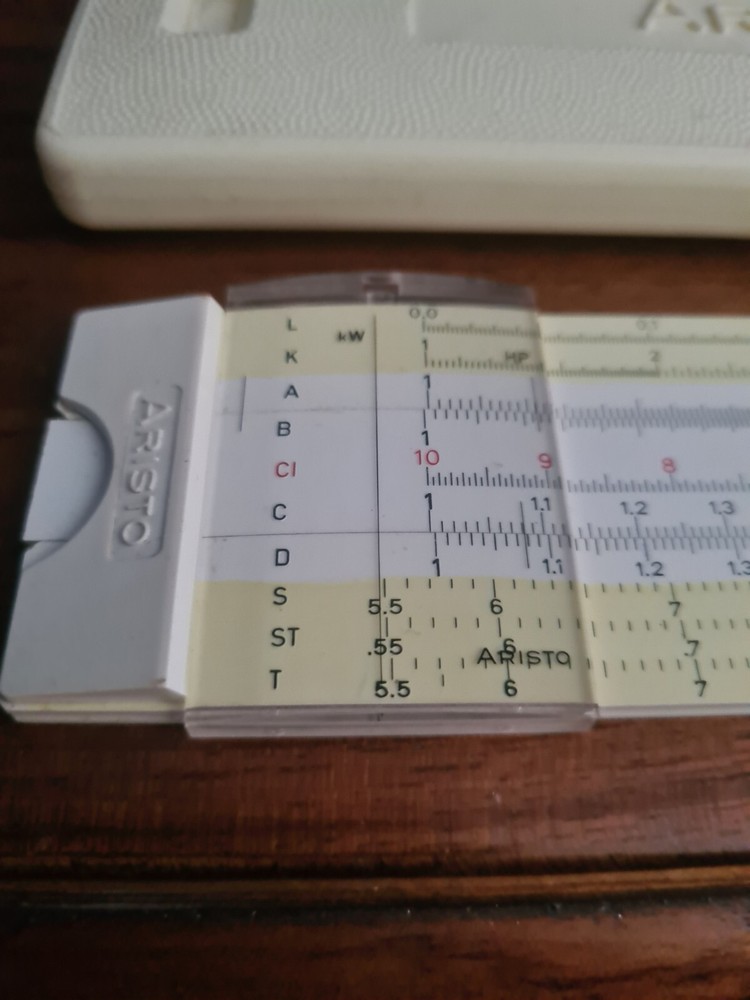 ARISTO SCHOLAR Slide Rule No 0903 With Case