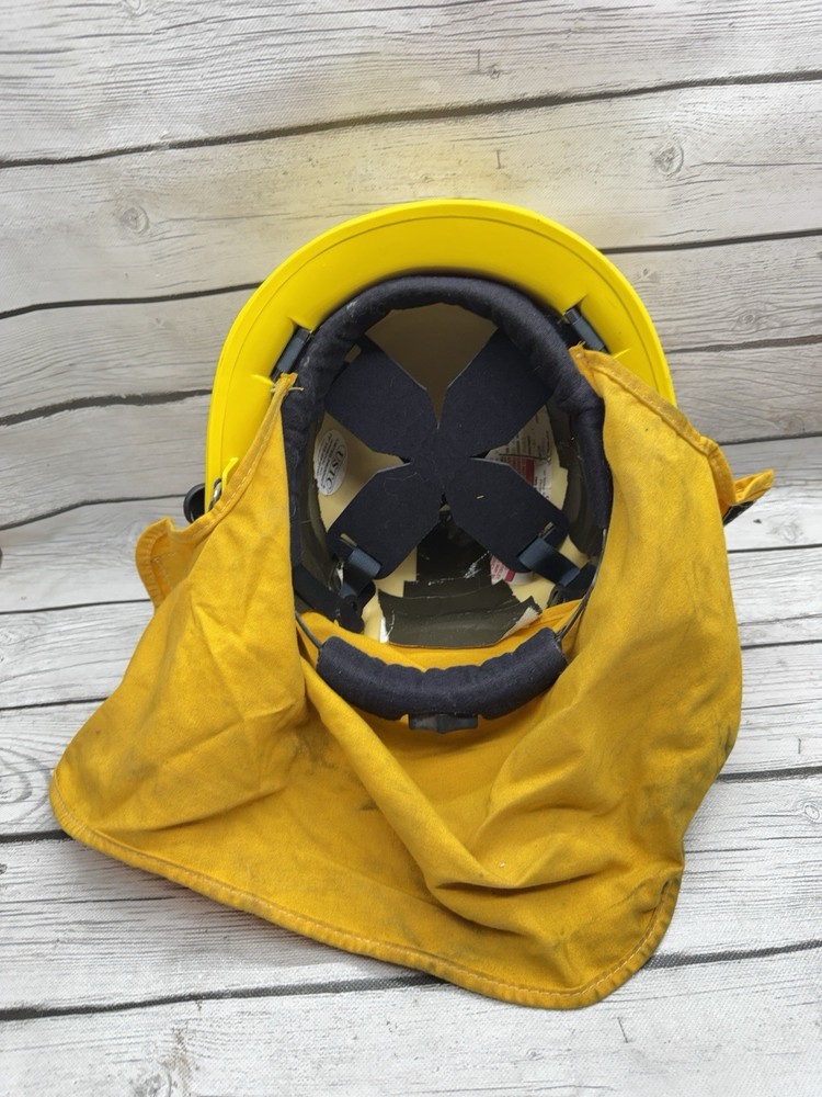 Cairns Structural 360S Fire Helmet Vintage 1998