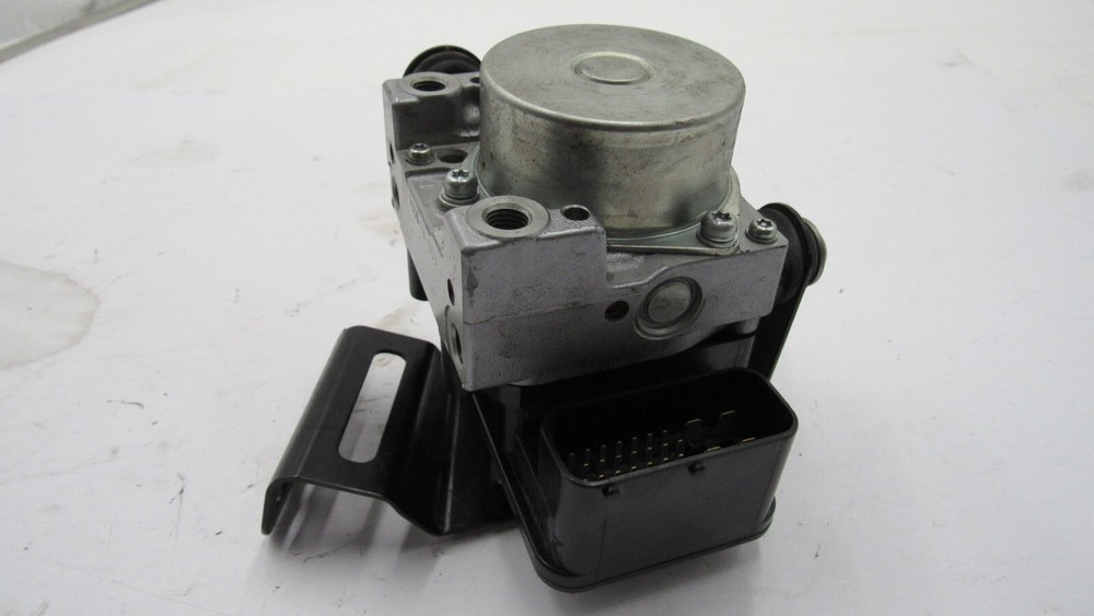 2013 TRIUMPH TIGER EXPLORER 1200 XR ABS BRAKE MODULATOR CONTROL MODULE