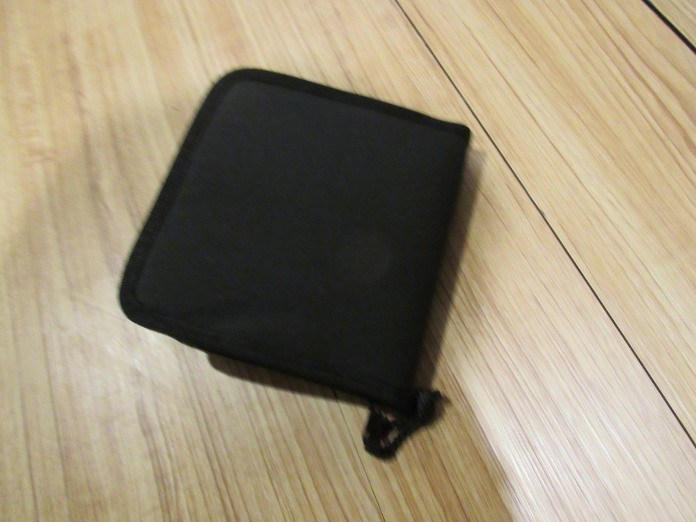 CD Wallet Soft Black Used holds 12