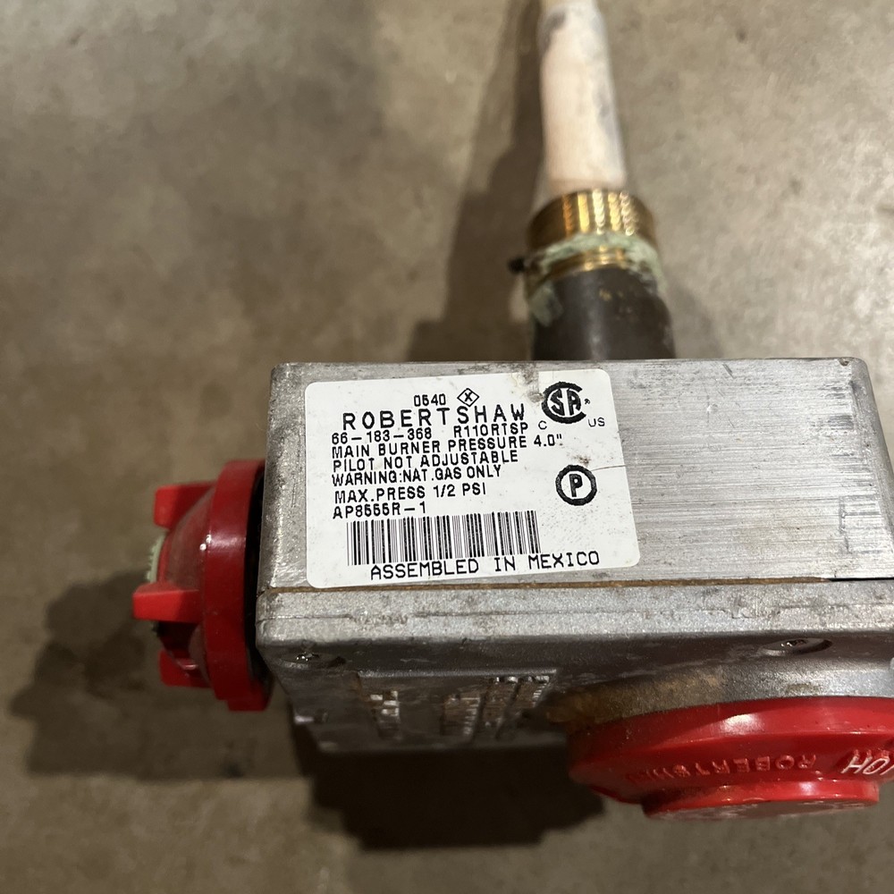 Robertshaw 66-183-368 Water Heater Gas Control Valve R110RTSP / AP8555R-1