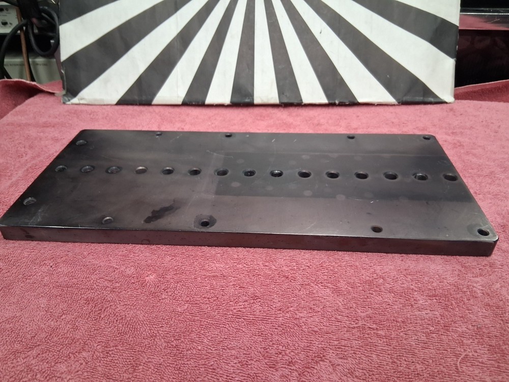 Vinten large wedge plate for tripod head