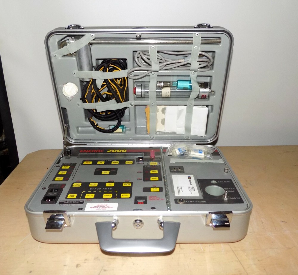 EES Enerac 2000 Portable Combustion Analyzer Model 2000 w/ Accessories