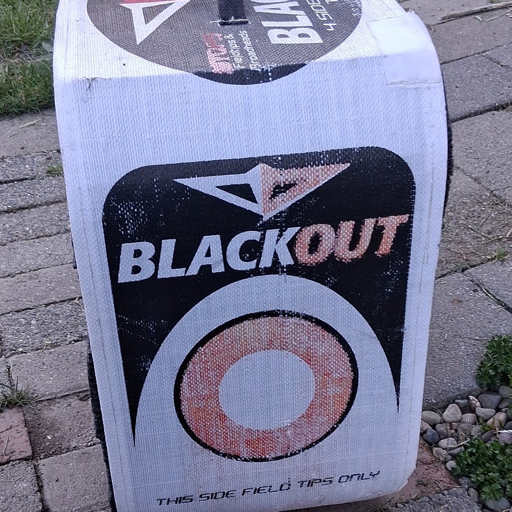 ARCHERY BLACK OUT BLOCK TARGET