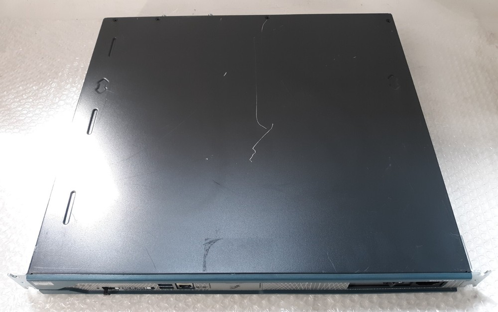 Cisco 2811 V05 Integrated Security Router w/ Ears + Power Cord