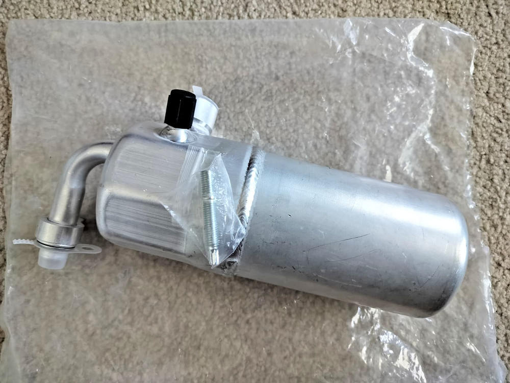 Air Conditioning Accumulator 19130064 **READ DESC**