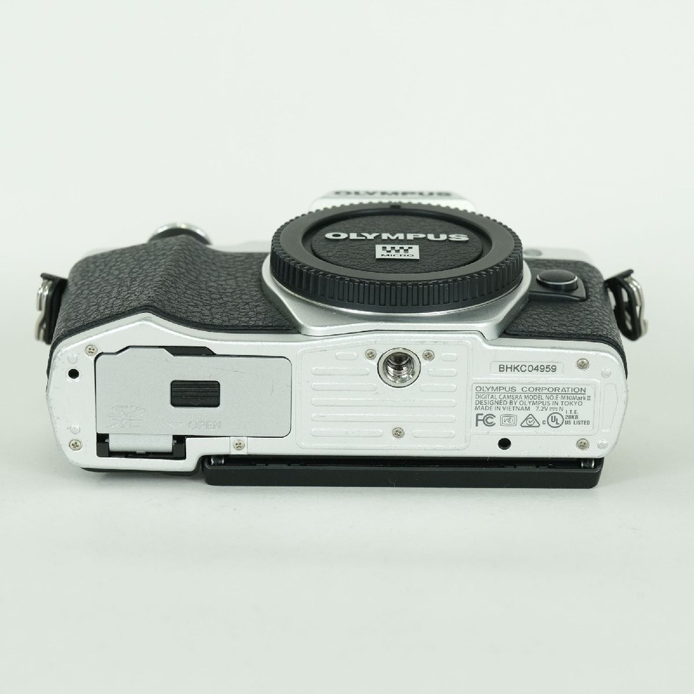 Olympus OM-D E-M10 Mark II Body Silver Mirrorless Camera