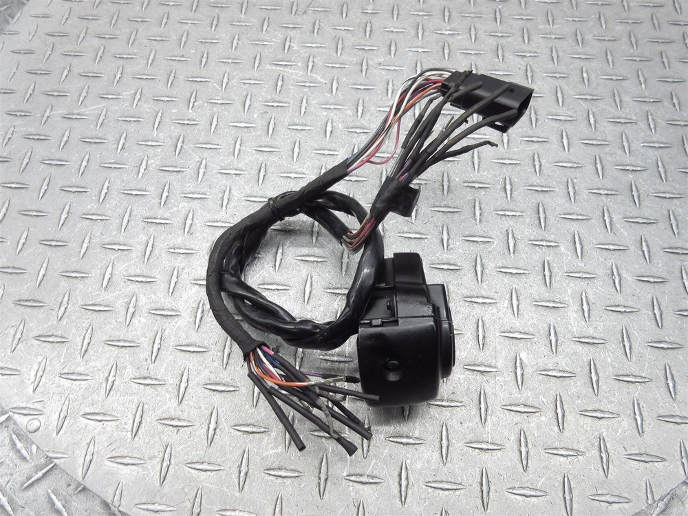 2008 08 Harley FLHTCUI Electra Glide Ultra Classic Right Handlebar Switch NOTES
